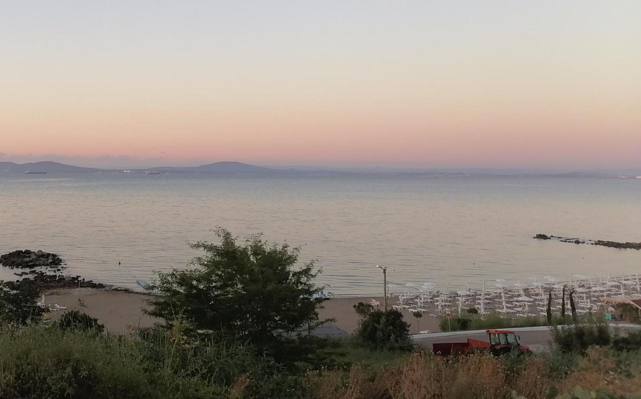 Апартамент Даскала С Паркомясто Burgas ภายนอก รูปภาพ